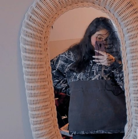 Meet your Posher, Hunter - Picture 1 of 1